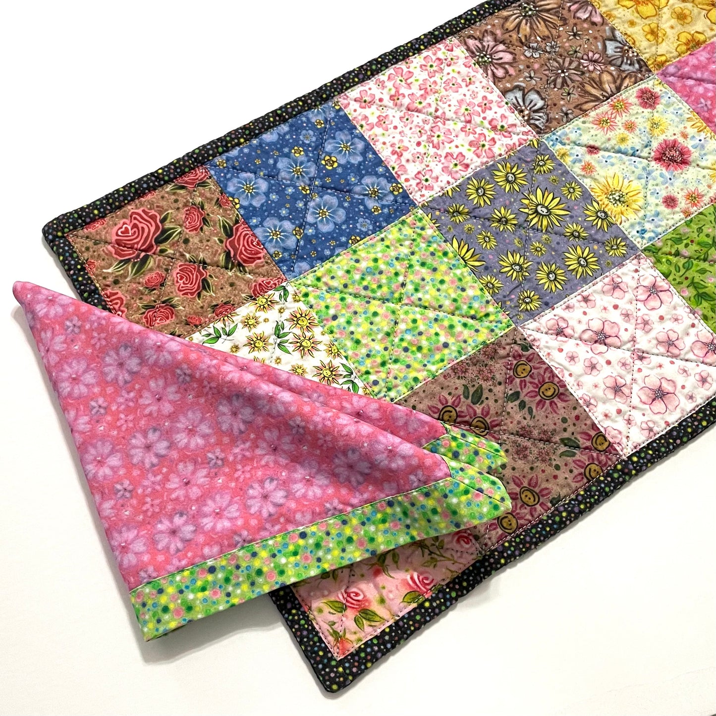 scrap happy placemat with pinkadots napkin